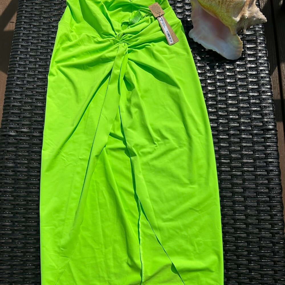 Ladies SKIMS Swim Sarong Skirt Neon Green Size Medium NWT
